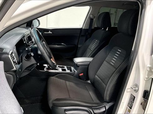 Used 2018 Kia Sportage LX FWD image 31