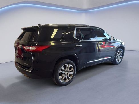 Used 2019 Chevrolet Traverse Premier AWD/4WD image 6