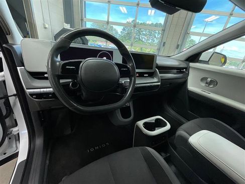 Used 2024 Hyundai Ioniq 5 SEL RWD image 13