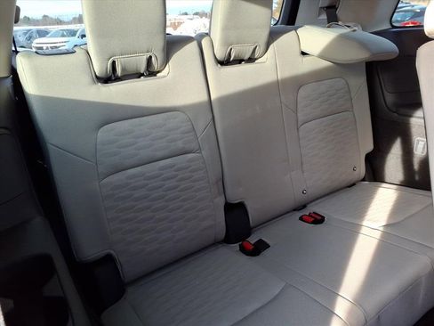 New 2025 Nissan Pathfinder SV image 9