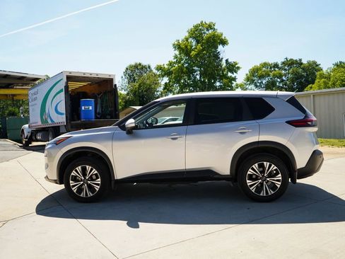 Used 2023 Nissan Rogue SV AWD/4WD image 23