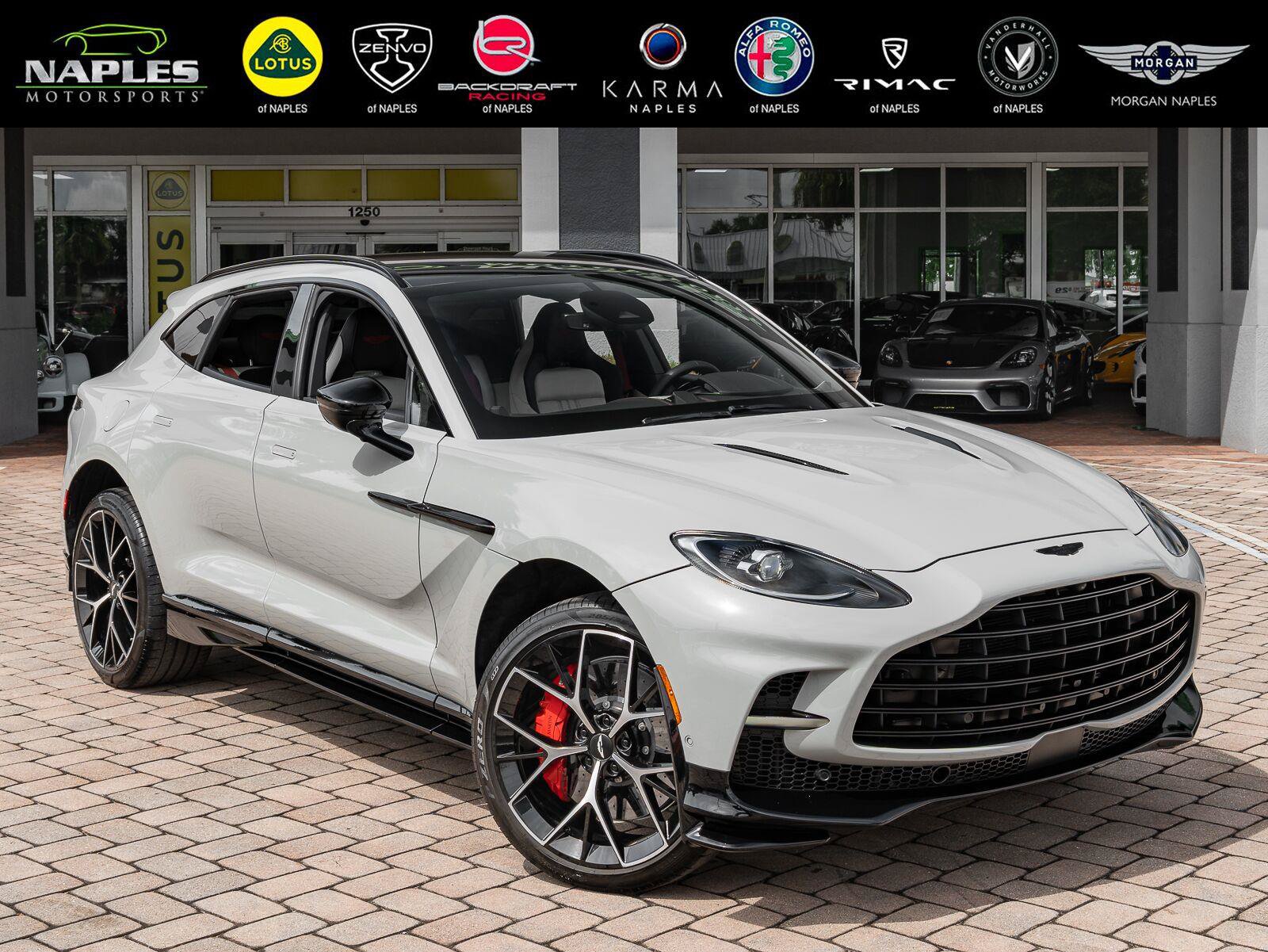 Used 2025 Aston Martin DBX 707 AWD/4WD image 1