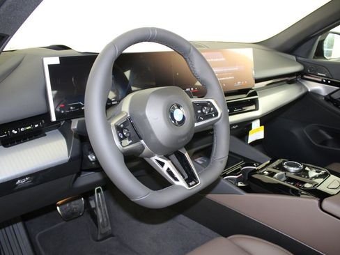 New 2026 BMW 530i w/ M Sport Package image 4