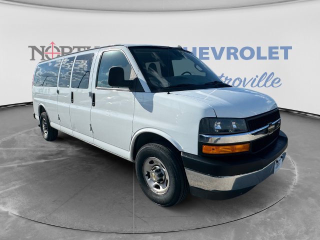 Used 2025 Chevrolet Express 3500 LT w/ LT Preferred Equipment Group RWD image 1