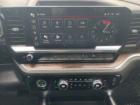 Used 2022 GMC Sierra 1500 Elevation image 25