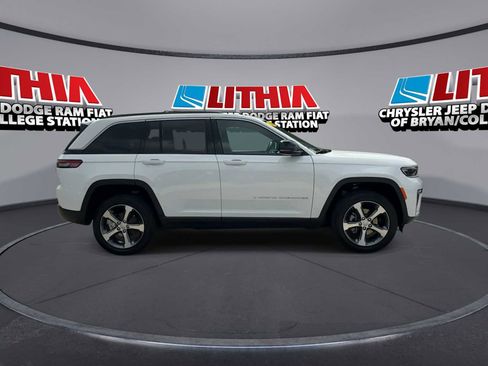 New 2026 Jeep Grand Cherokee Limited image 9