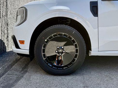 New 2025 Ford Maverick Lobo image 36