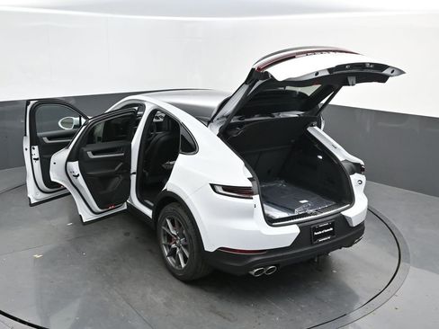 New 2025 Porsche Cayenne S image 52
