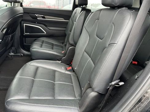 Used 2022 Kia Telluride EX w/ EX Premium Package image 16