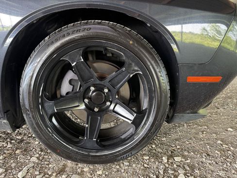 Used 2016 Dodge Challenger SXT Plus RWD image 44