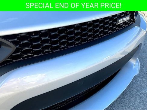 Used 2022 Dodge Charger Scat Pack w/ Daytona Edition Group image 32