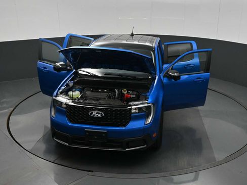 New 2026 Ford Maverick Lariat w/ Black Appearance Package AWD/4WD image 36