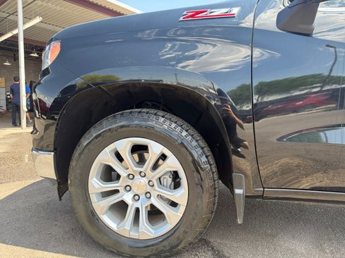 Used 2024 Chevrolet Silverado 1500 LTZ AWD/4WD image 10