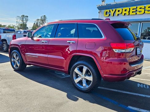Used 2014 Jeep Grand Cherokee Overland w/ Advanced Technology Group AWD/4WD image 3