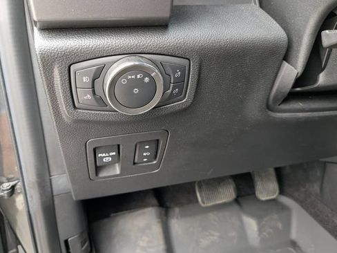 Used 2020 Ford F150 XLT w/ Equipment Group 302A Luxury AWD/4WD image 23