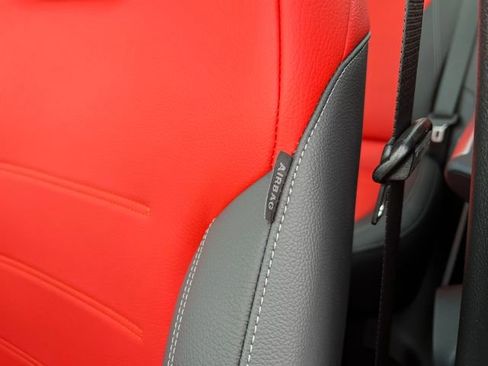 New 2025 Mercedes-Benz GLA 35 AMG 4MATIC image 13