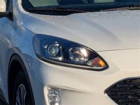 Used 2020 Ford Escape SEL image 9