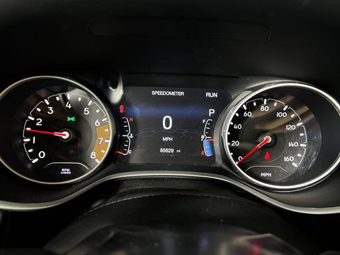 Used 2018 Jeep Compass Latitude w/ Popular Equipment Group image 10