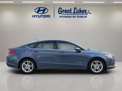 Used 2018 Ford Fusion SE image 6