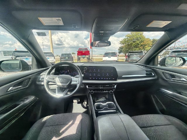 Certified 2024 Chevrolet Traverse LS w/ Midnight/Sport Edition FWD image 19