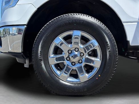 Used 2014 Ford F150 XLT w/ Equipment Group 302A Luxury AWD/4WD image 12
