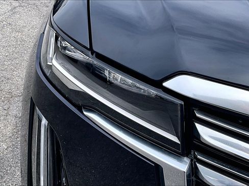 Used 2023 Cadillac Escalade Premium Luxury image 30