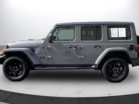 Certified 2022 Jeep Wrangler Unlimited Sahara AWD/4WD image 6