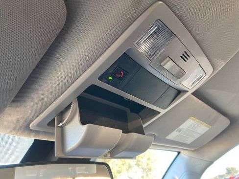 Used 2022 Toyota Tacoma SR w/ SR Convenience Package image 23