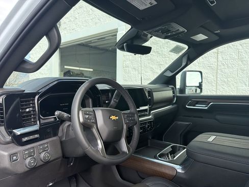 New 2026 Chevrolet Silverado 3500 High Country w/ High Country Premium Package AWD/4WD image 13