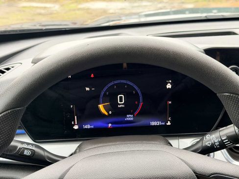 Used 2024 Chevrolet Trax LT image 31