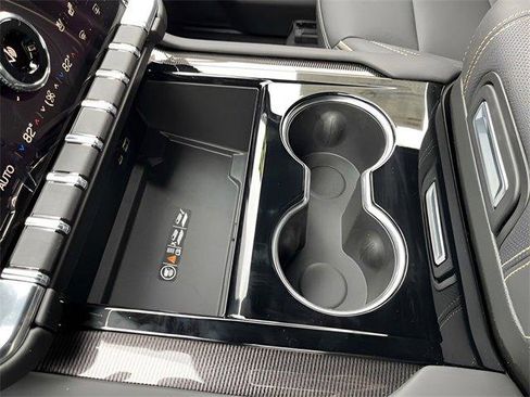 New 2026 GMC Yukon Elevation image 22