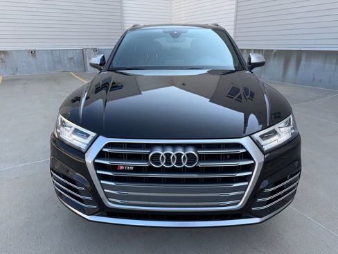 Used 2018 Audi SQ5 Premium Plus w/ Navigation Package AWD/4WD image 8