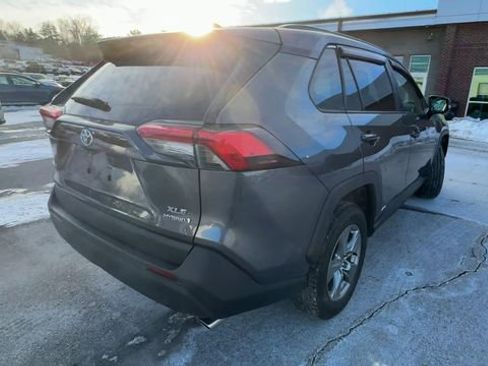 Certified 2022 Toyota RAV4 XLE image 2