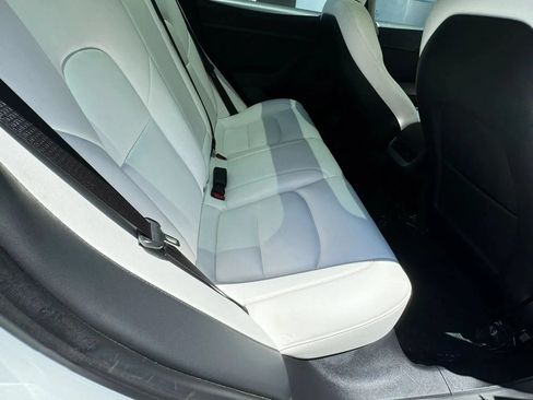 Used 2023 Tesla Model 3 Standard Range RWD image 18