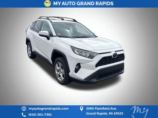 Used 2020 Toyota RAV4 XLE w/ Convenience Package video 1