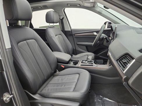 Used 2023 Audi Q5 2.0T Premium Plus w/ Premium Plus Package AWD/4WD image 19