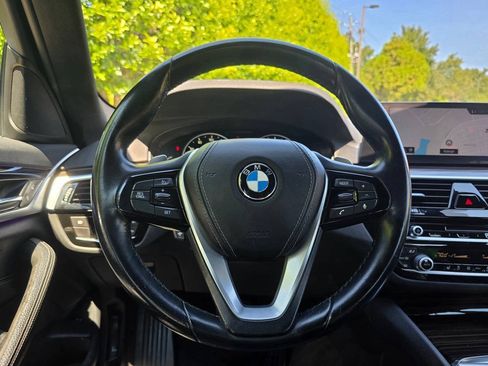 Used 2017 BMW 530i RWD image 21