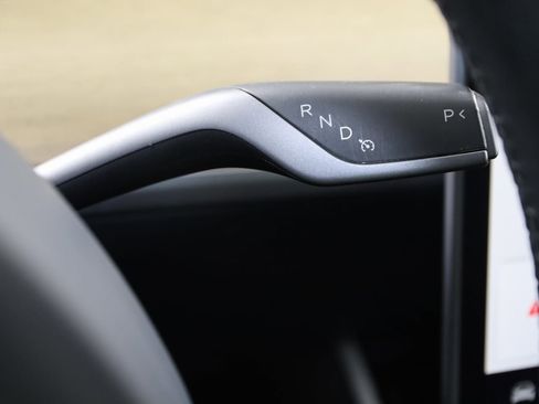 Used 2020 Tesla Model Y Long Range image 7