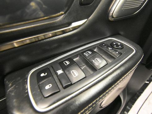Used 2021 RAM 1500 Limited w/ Night Edition AWD/4WD image 39