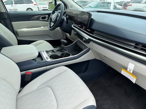 New 2026 Kia Carnival SX FWD image 22