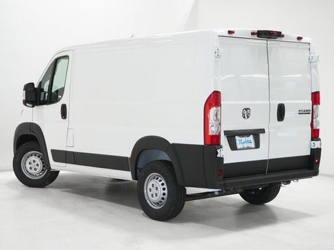 Used 2025 RAM ProMaster 1500 w/ Convenience Group image 5