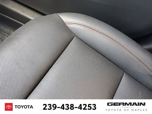 Used 2024 Chevrolet Trax RS w/ Sunroof Package FWD image 30