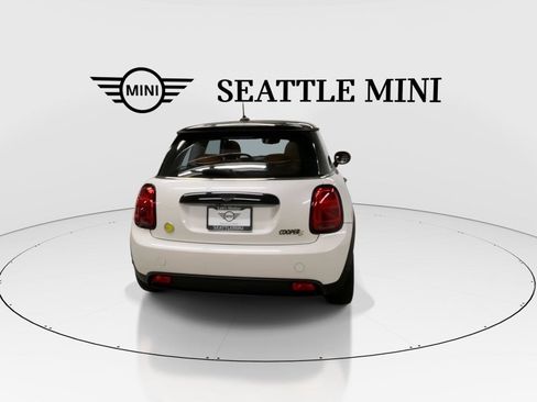 Used 2024 MINI Cooper SE FWD image 10