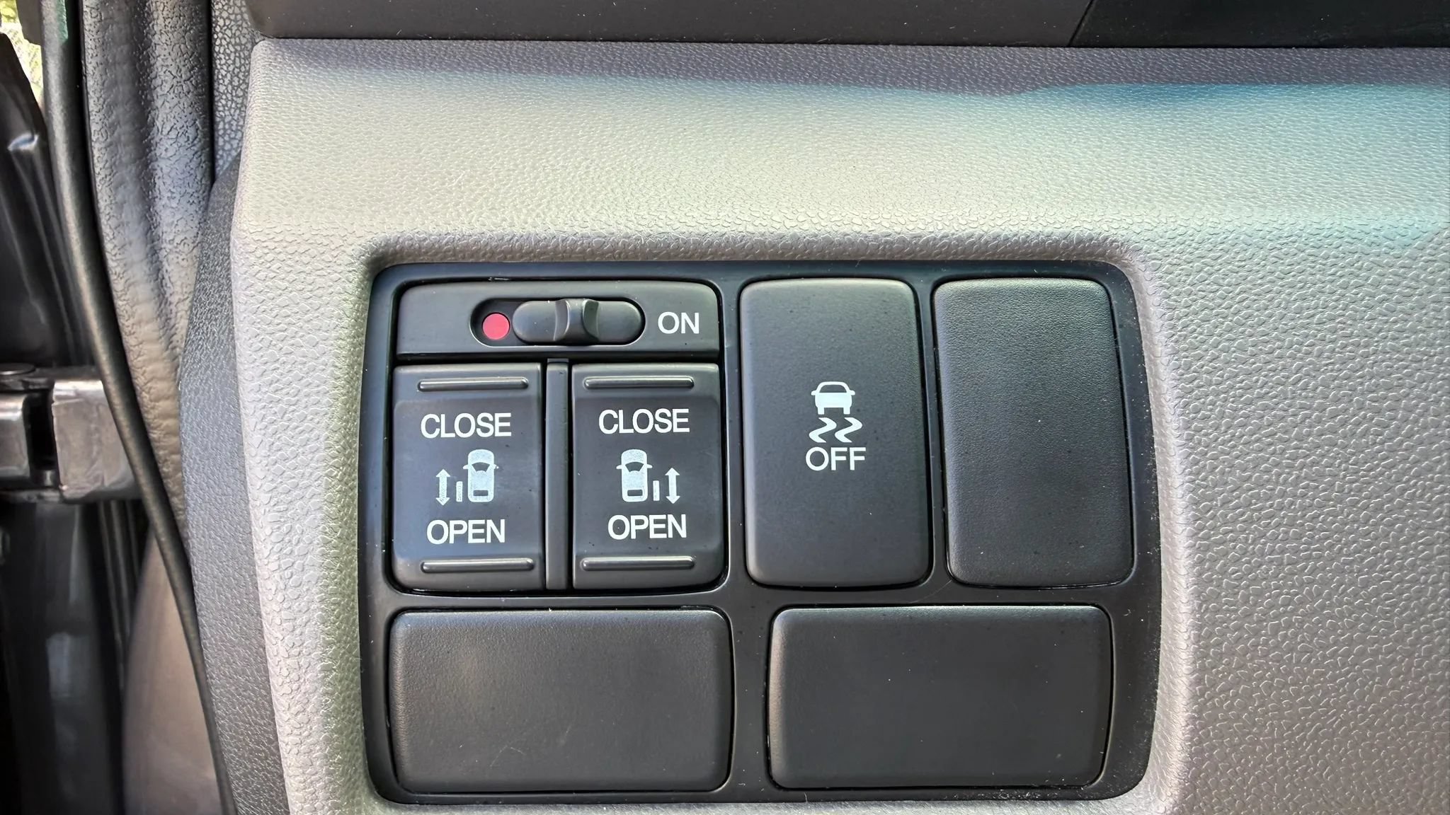 Used 2016 Honda Odyssey SE image 17
