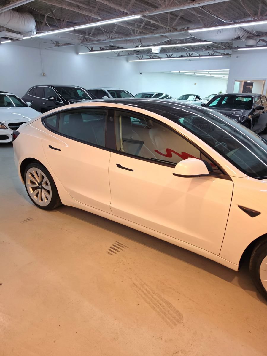Used 2022 Tesla Model 3 RWD image 7