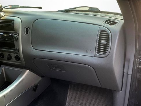 Used 2001 Ford Explorer Sport Trac 4x4 image 23