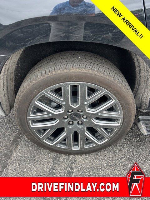 Used 2026 GMC Yukon Denali Ultimate w/ LPO, Floor Liner Package AWD/4WD image 9