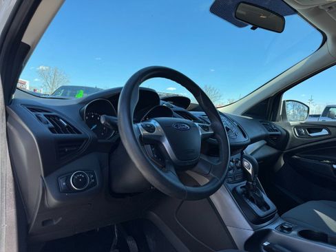 Used 2015 Ford Escape SE image 14