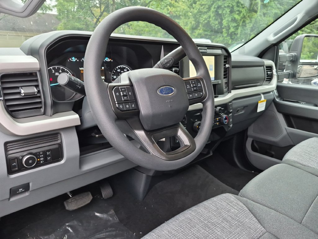 New 2026 Ford F350 XLT w/ FX4 Off-Road Package AWD/4WD image 25