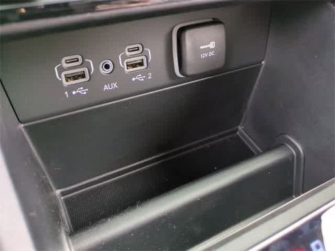 New 2025 Jeep Grand Cherokee L Limited w/ Black Appearance Package image 32